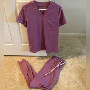 Mauve Mediclo Matching Scrub Set
